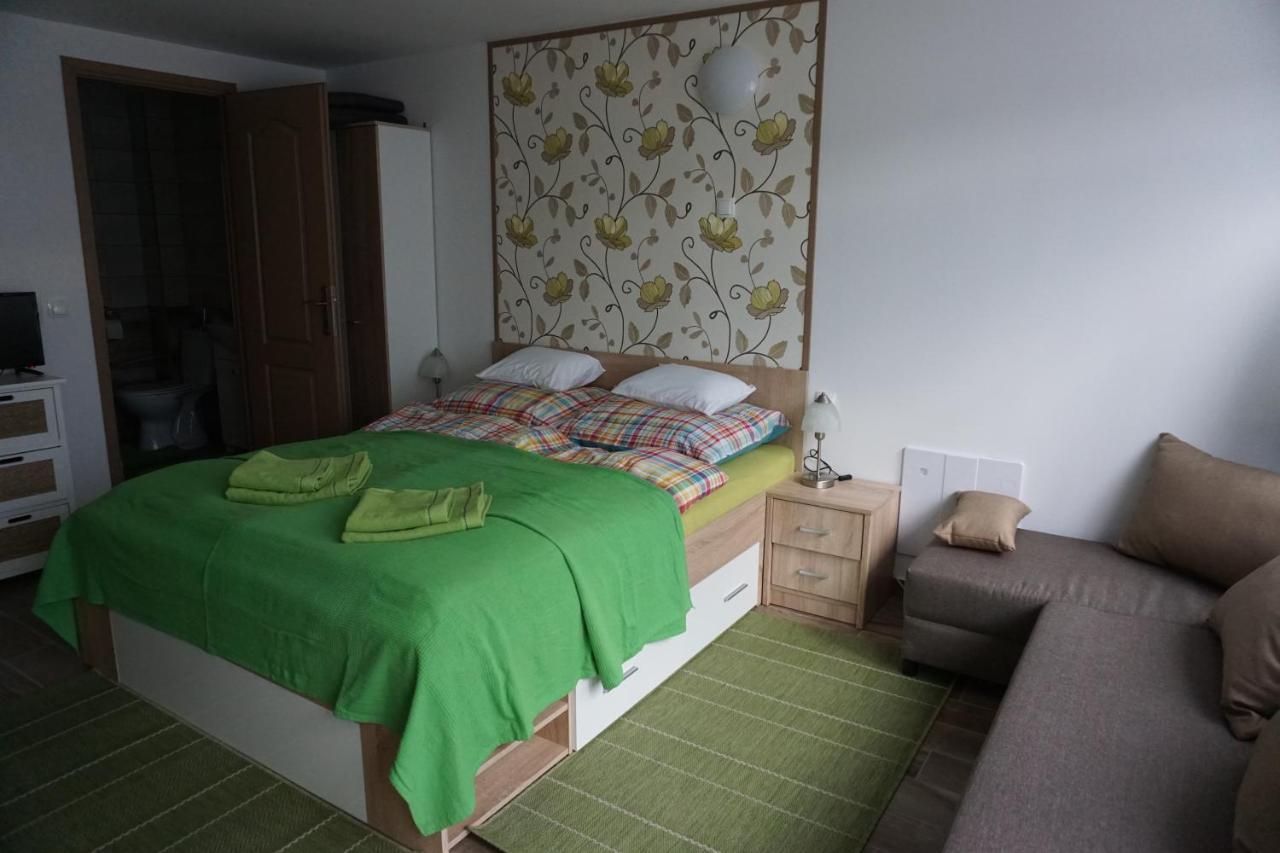 Berc Apartman Egerszalók Eksteriør billede