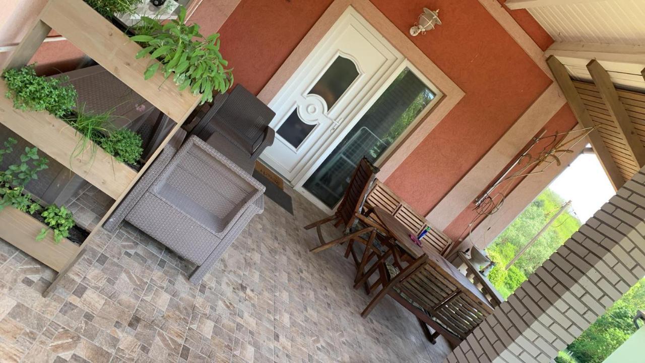 Berc Apartman Egerszalók Eksteriør billede