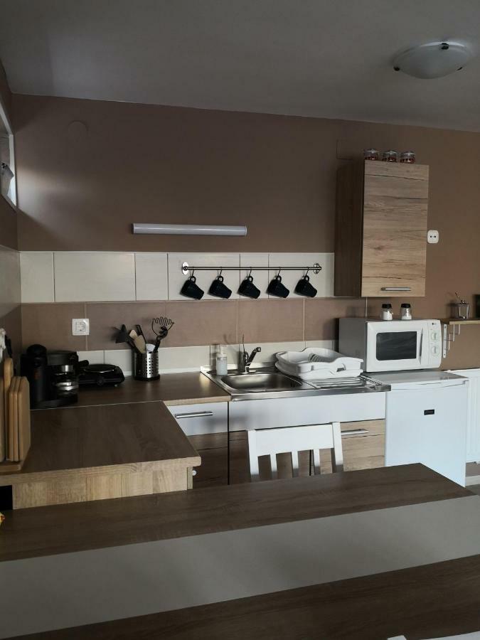 Berc Apartman Egerszalók Eksteriør billede
